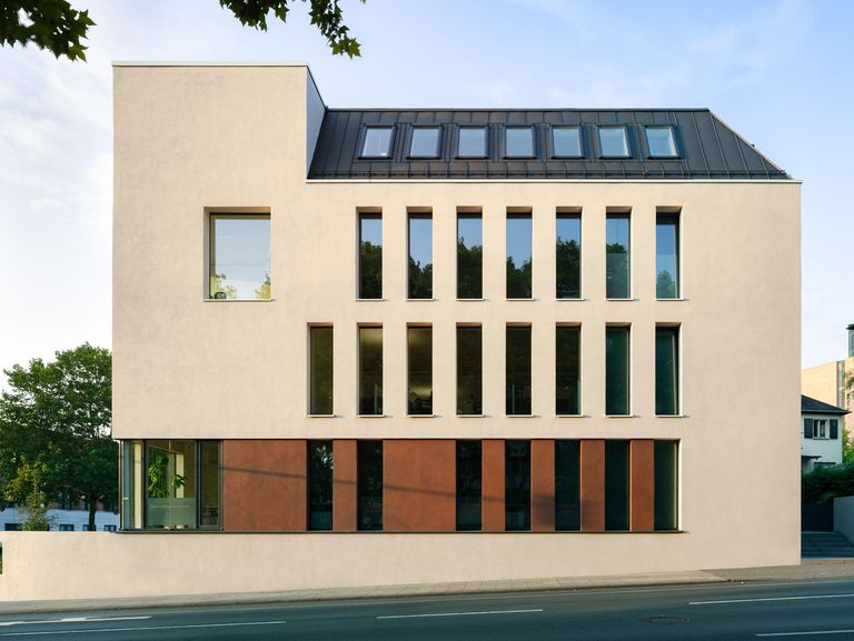 Neubau_auf_der_Wiesbadener_Villeninsel_zwischen_Gruenderzeit_und_Moderne_Bild_2