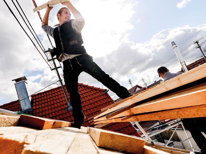 768x576_Roofer3
